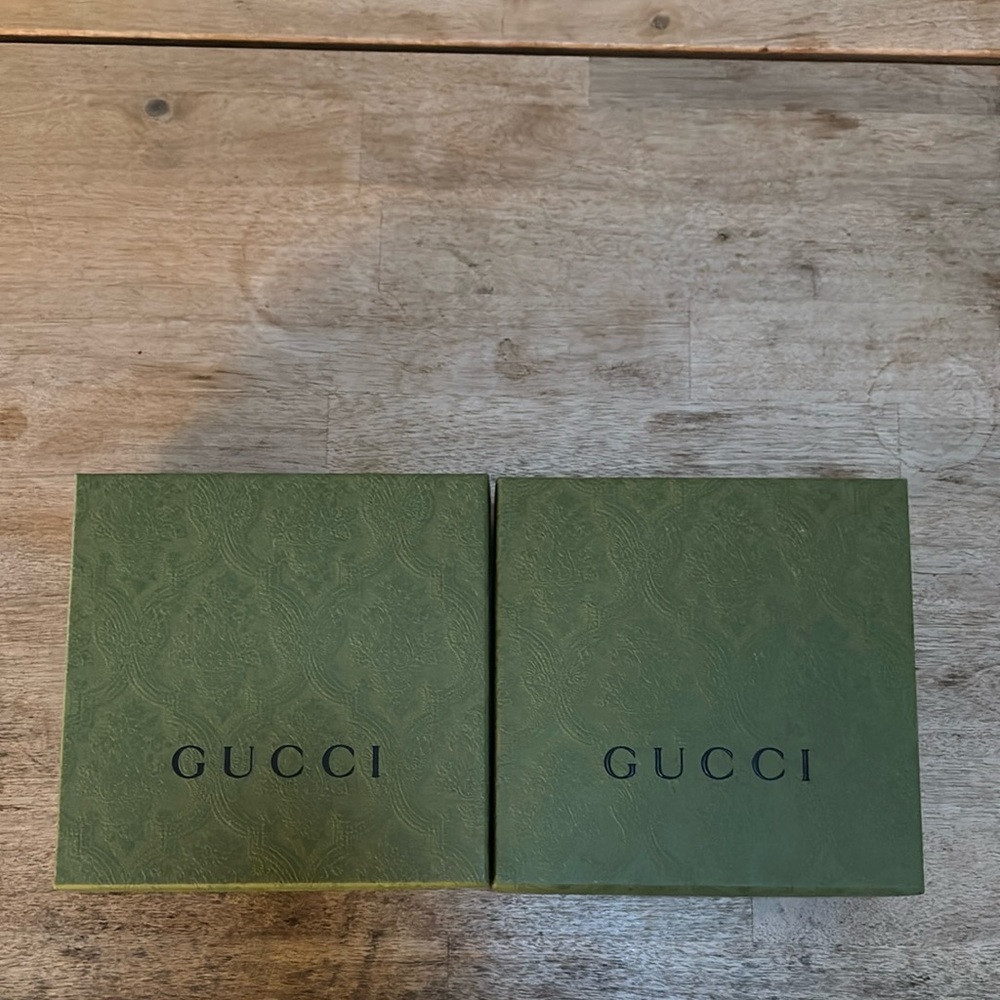 Gucci Blondie Bags with Chains - Picture 2 of 5